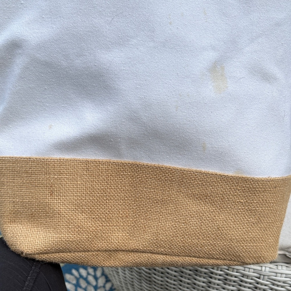 AVEDA White and Tan Tote Bag - Picture 5 of 16